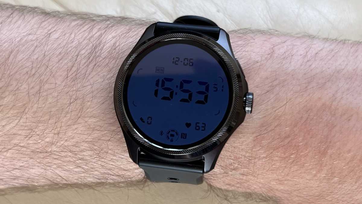 Mobvoi TicWatch Pro 5 - Ultra-low-power display