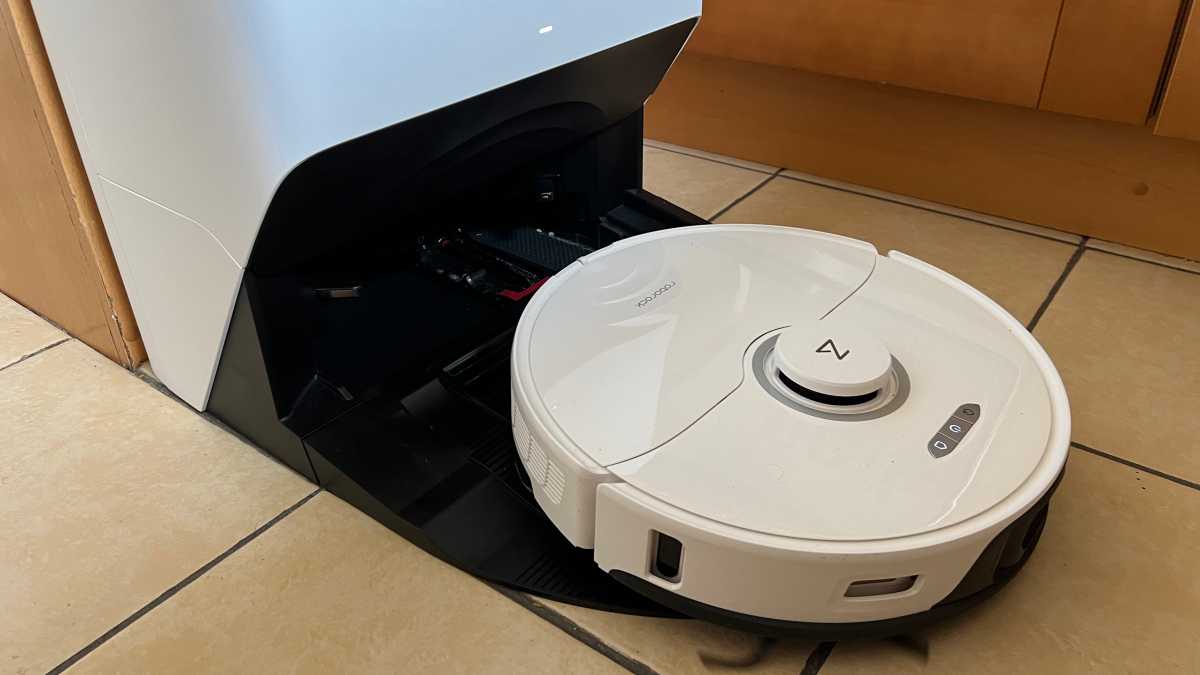 Roborock S8 Pro Ultra-WHT Wi-Fi Connected Robot Vacuum & Mop