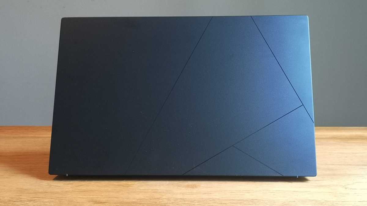 Asus Zenbook 15 OLED rear cover