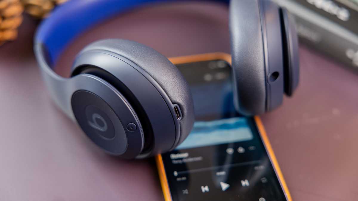 Beats Studio Pro close up