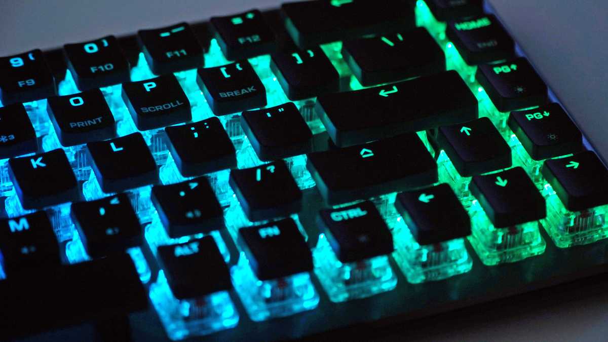 Roccat Vulcan II Mini Air keyboard review: Unbelievable battery life ...