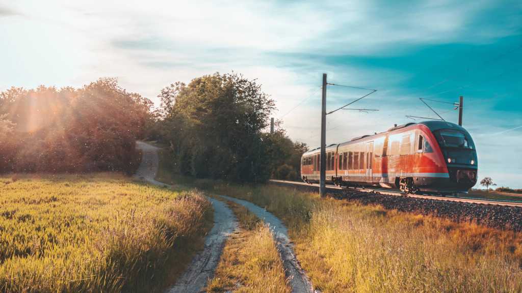 Image: Amazon-Mitarbeiter stoppen Pendlerzug bei Bremen â der Grund