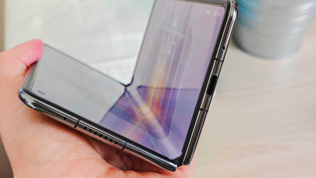 Huawei Mate X3 hinge unfolded