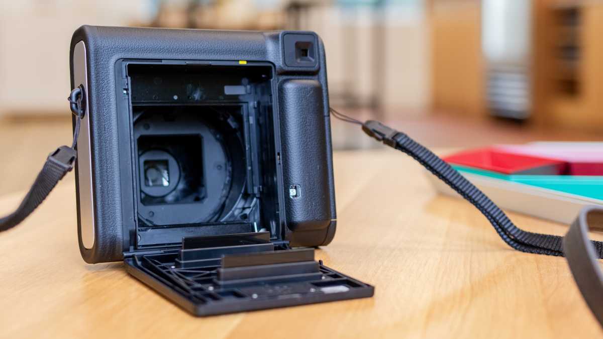 Instax Square SQ1 Review - Tech Advisor