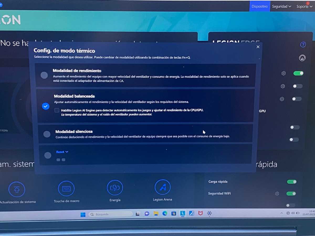 Lenovo Legion Pro 5i review software Vantage