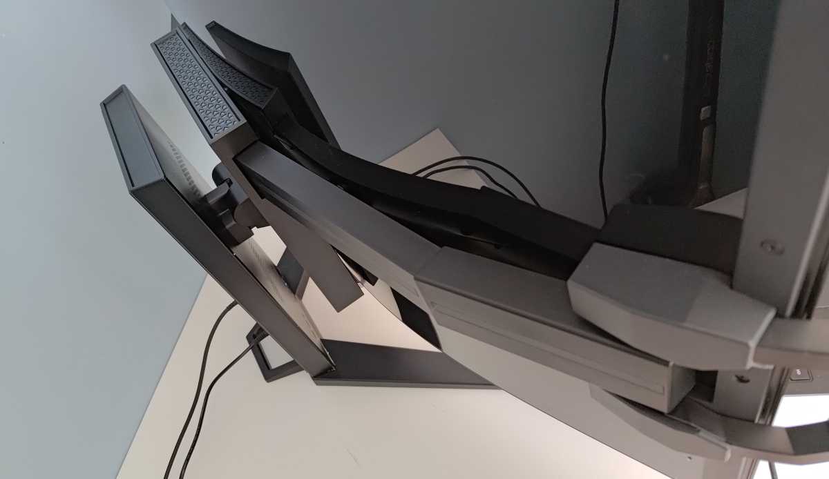 Corsair Xeneon Flex baksida