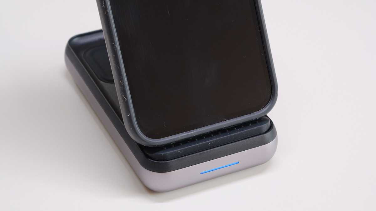 Satechi Duo Wireless Charger Power Stand 