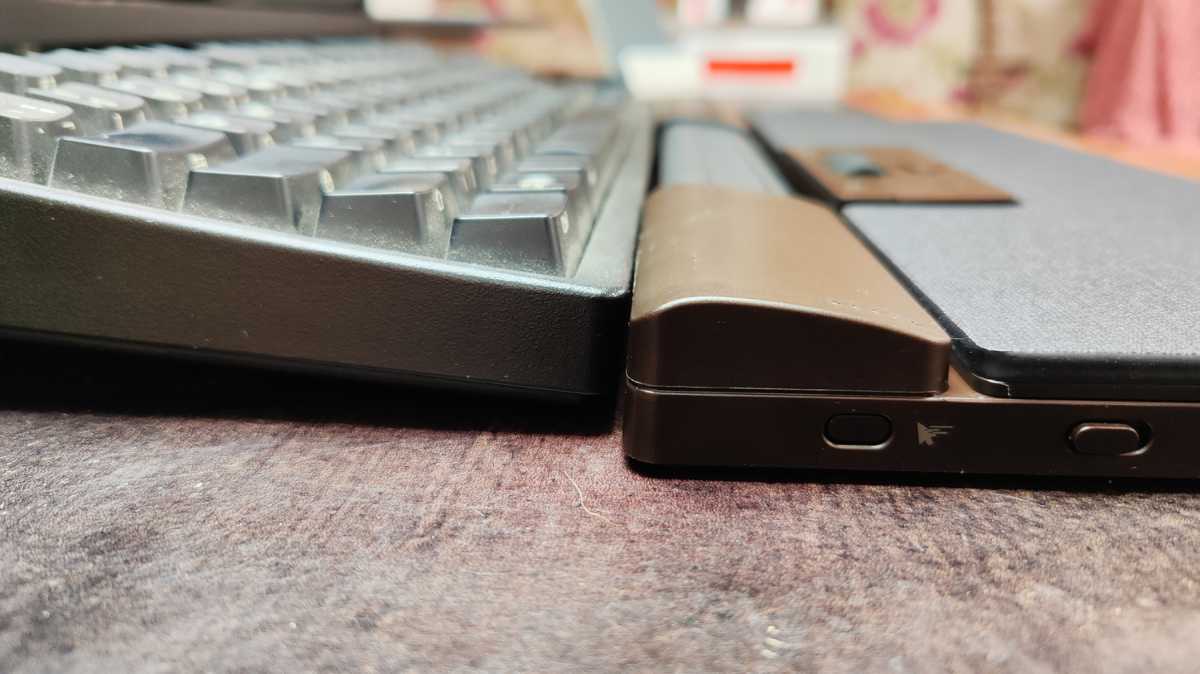 How the SliderMouse Pro sits next to a keyboard