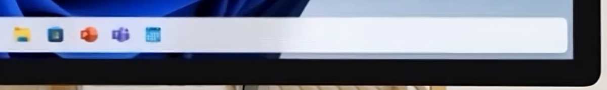 Windows 11 Floating Taskbar