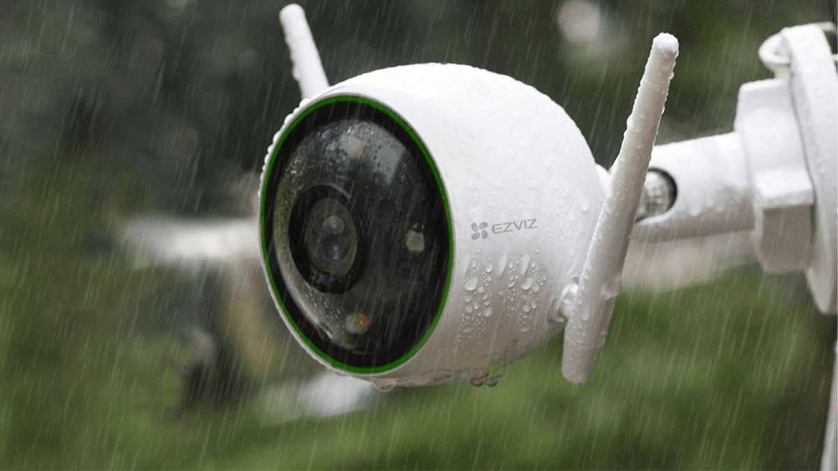 EZVIZ outdoor camera in the rain