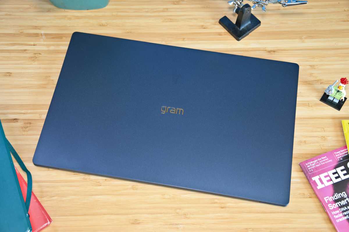 LG Gram SuperSlim Review: A Portable but Weak 15-Inch Laptop