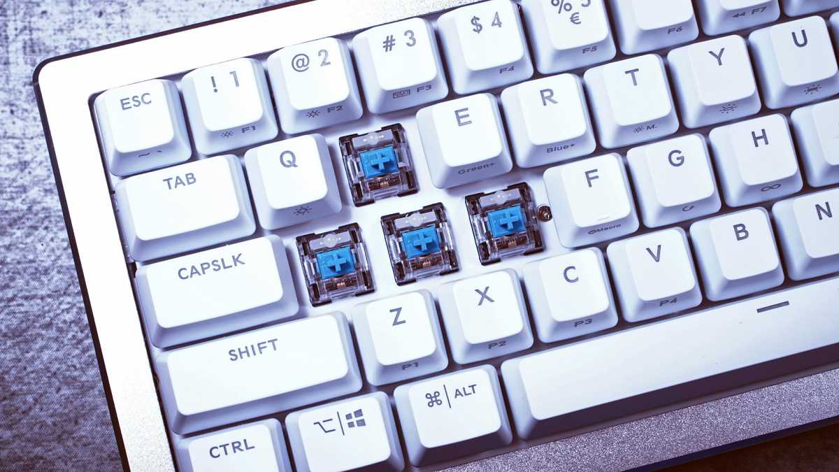 Cooler Master CK721 Mavi anahtarlar