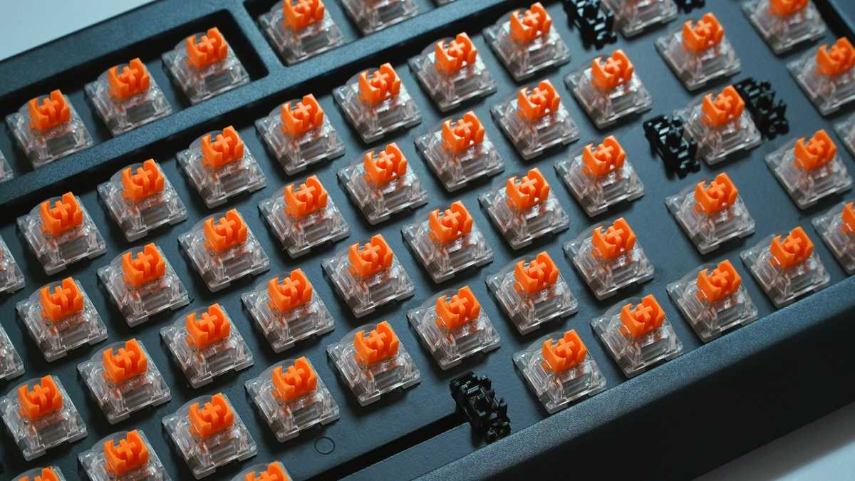 Razer Blackwidow V4 75% RGB Mechanical US ANSI Keyboard - Razer Orange  Switches