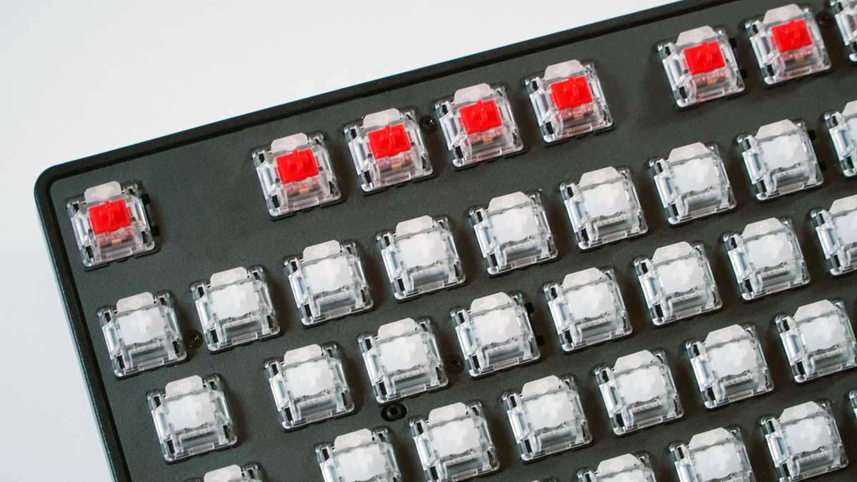 SteelSeries Apex Pro TKL Wireless switches