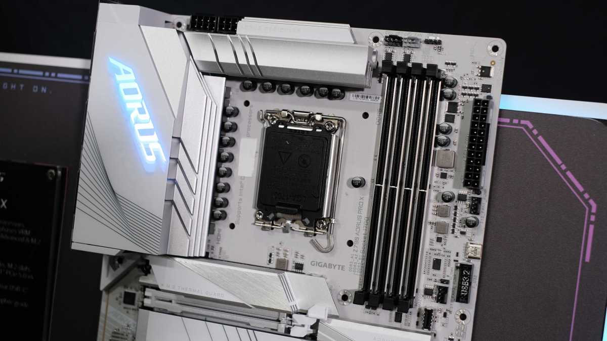 Gigabyte Aorus Z790 motherboard CPU socket