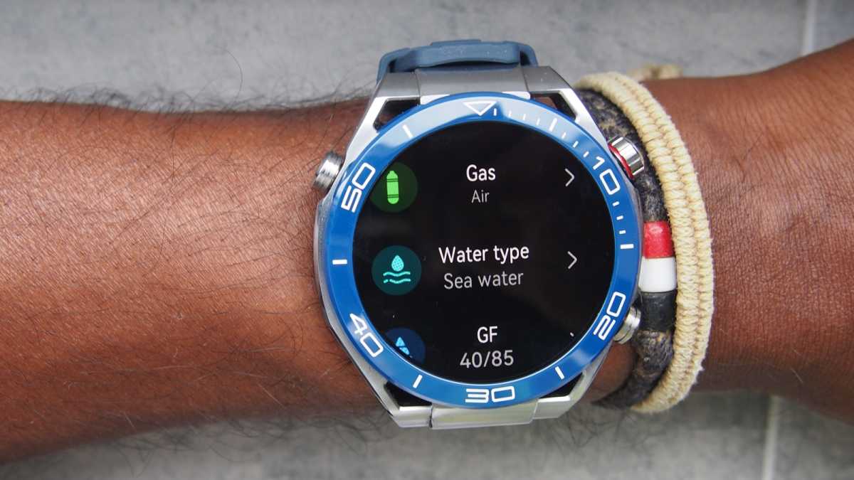  HUAWEI Watch Ultimate Smartwatch, iOS y Android, innovador  material de metal líquido, tecnología de buceo de 328.1 ft, duración de la  batería de 14 días, gestión de la salud durante todo