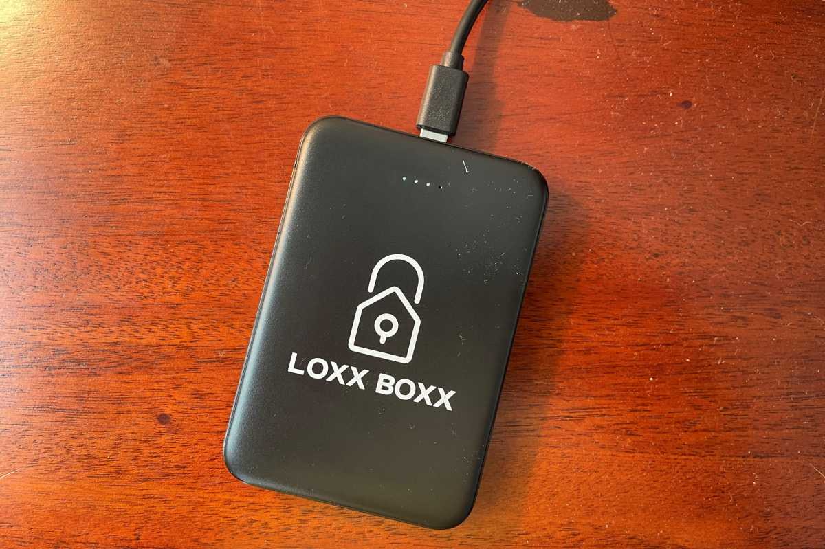 Loxx Boxx power bank