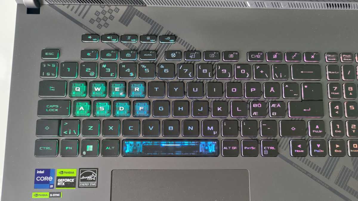 ROG Strix G 18 tangentbord
