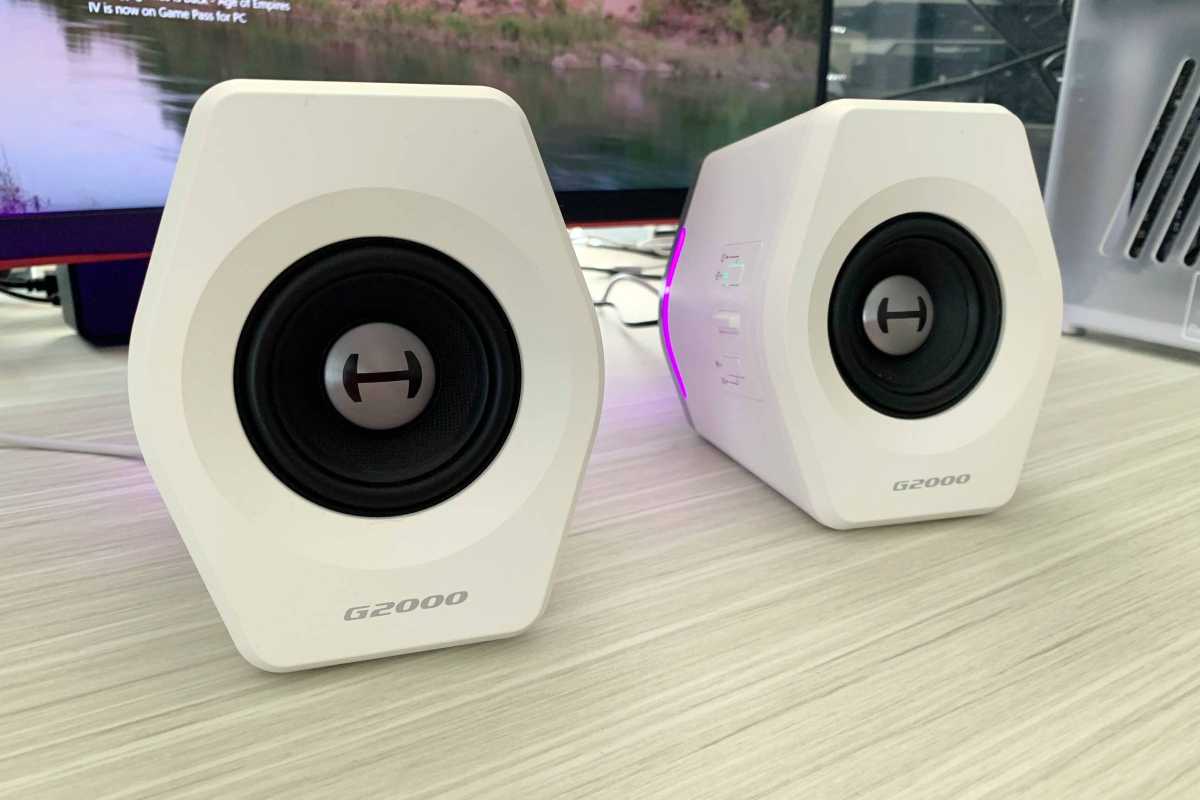 Edifier G2000 speakers