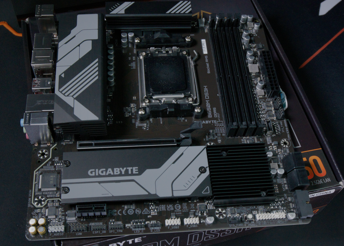 Gigabyte B650M C AM5 DDR5 Motherboard M-ATX