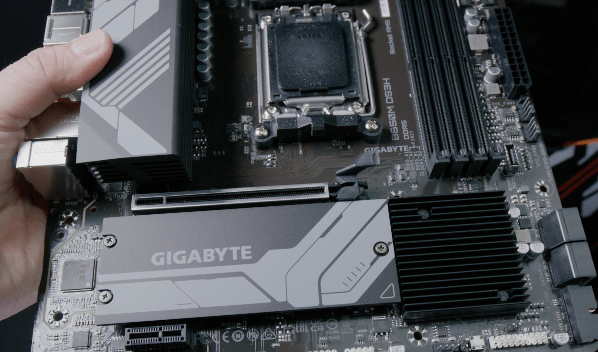 Gigabye B650M DS3H review: Step up to an AM5 motherboard, affordably