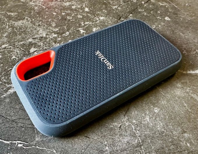 Sandisk SDSSDE61-1T00-G25