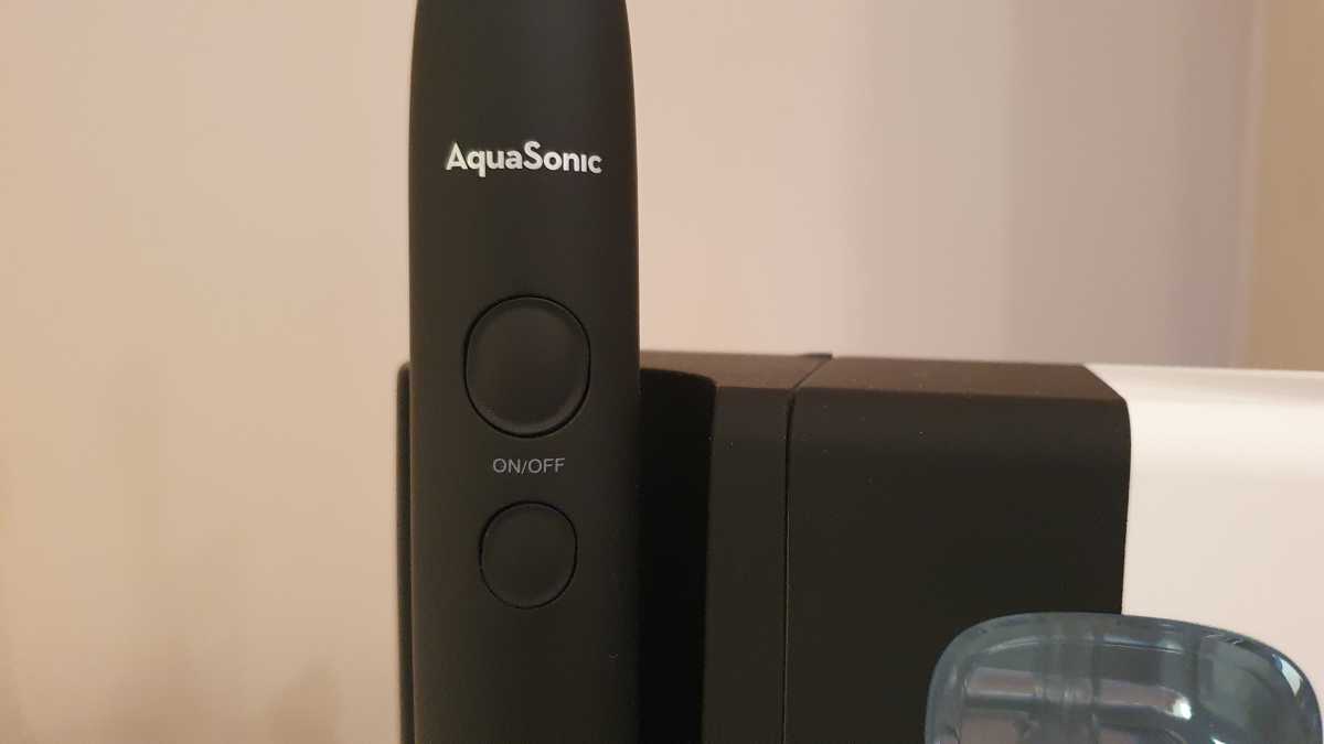Eine Nahaufnahme der Tasten der AquaSonic Duo Series Pro