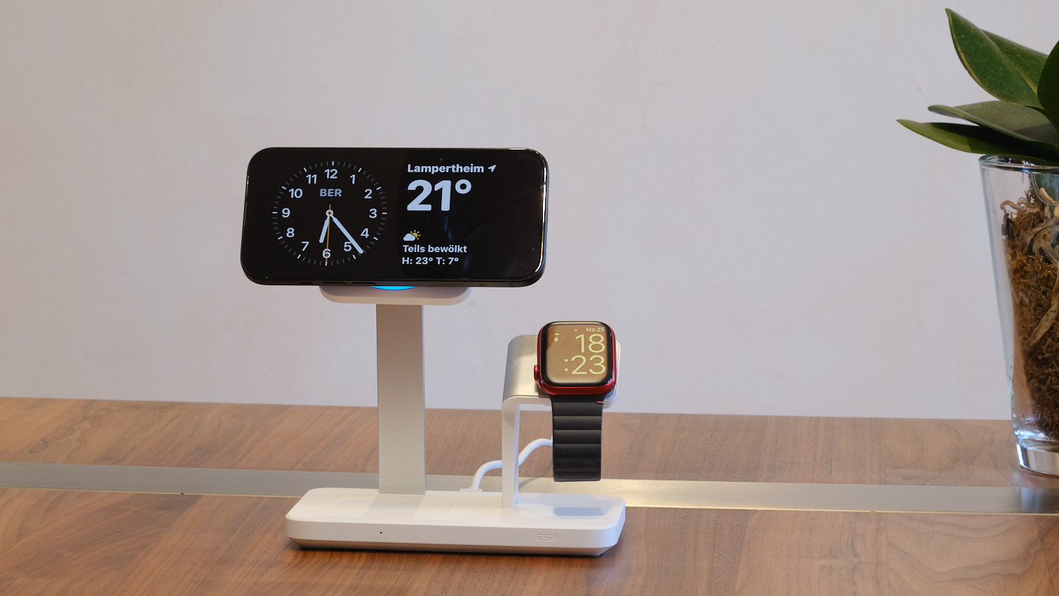 esr-25w-3-in-1-wireless-charger-review-an-excellent-standby-companion