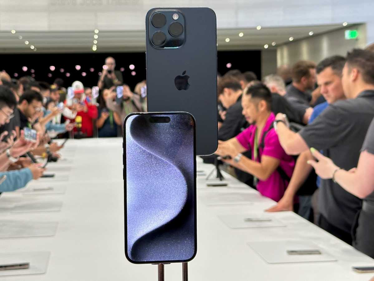Iphone 15 Pro Blue