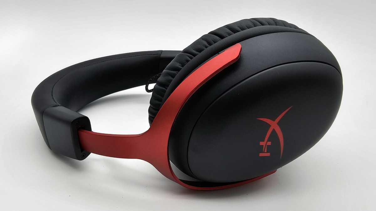 HyperX Cloud III Wireless review: Cutting the gaming headset cord