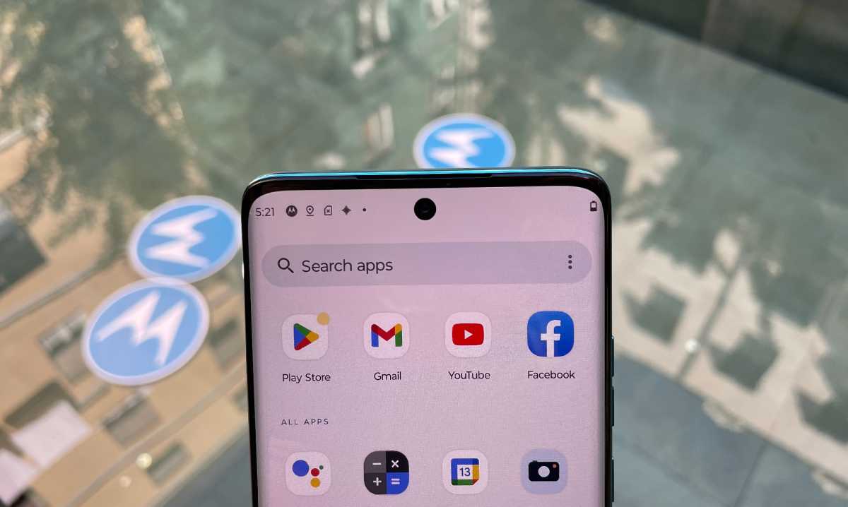 Motorola Moto Edge 40 Neo cámara selfie