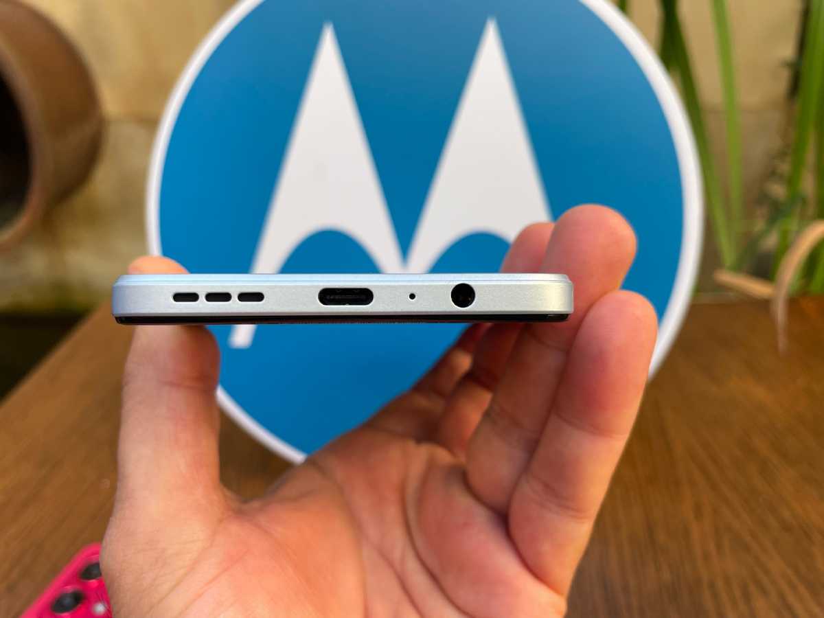 Moto G84 5G conectores