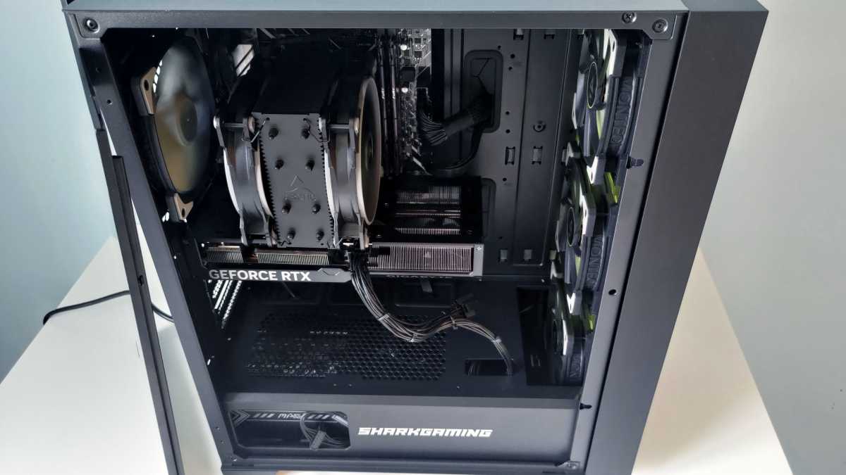 Shark Gaming Max Bite Esport Edition interiör
