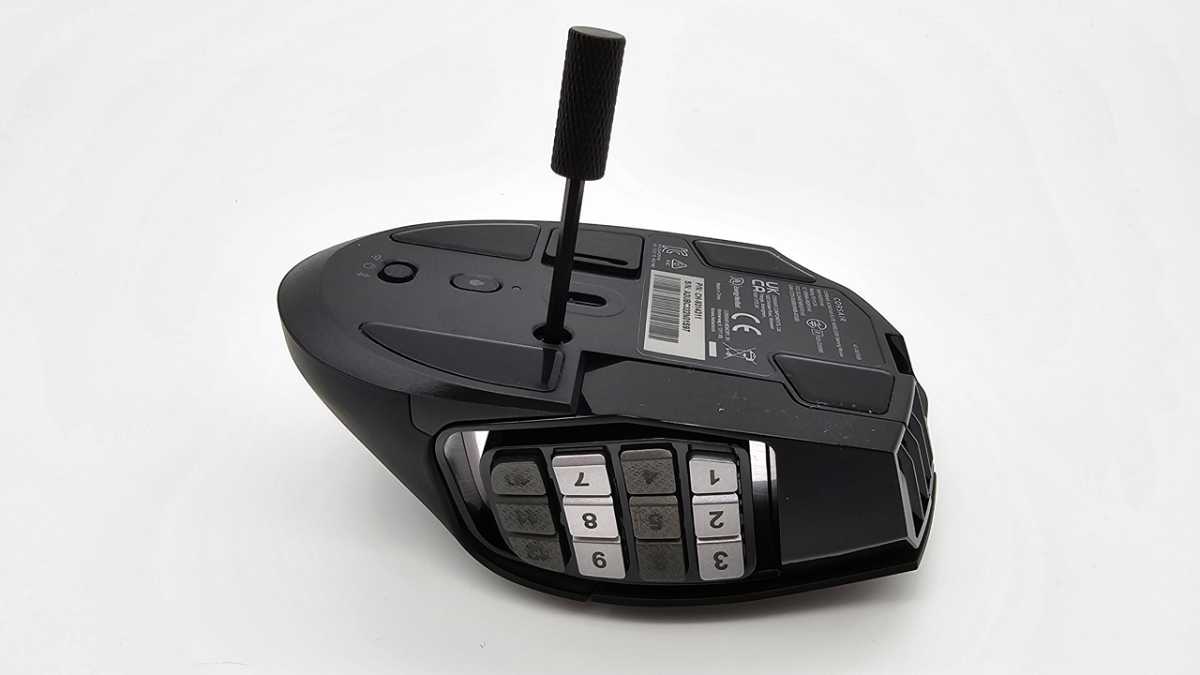 Corsair Scimitar Elite Wireless review: MMO mouse has a sliding