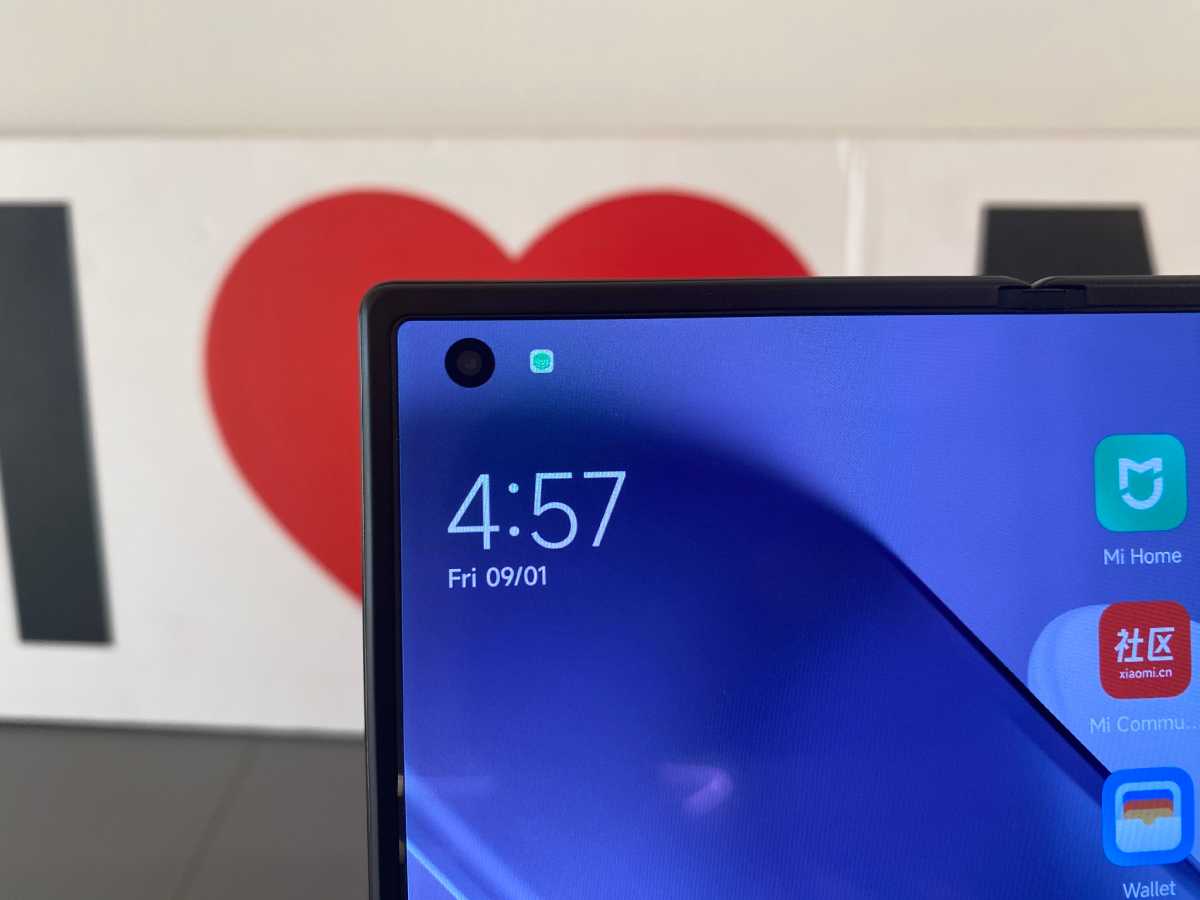 Xiaomi Mix Fold 3 cámara selfie
