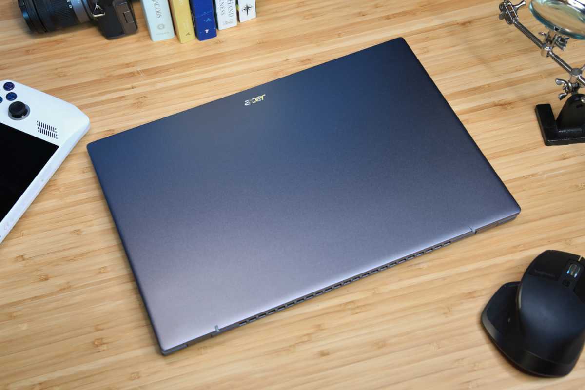 Acer Swift Go design