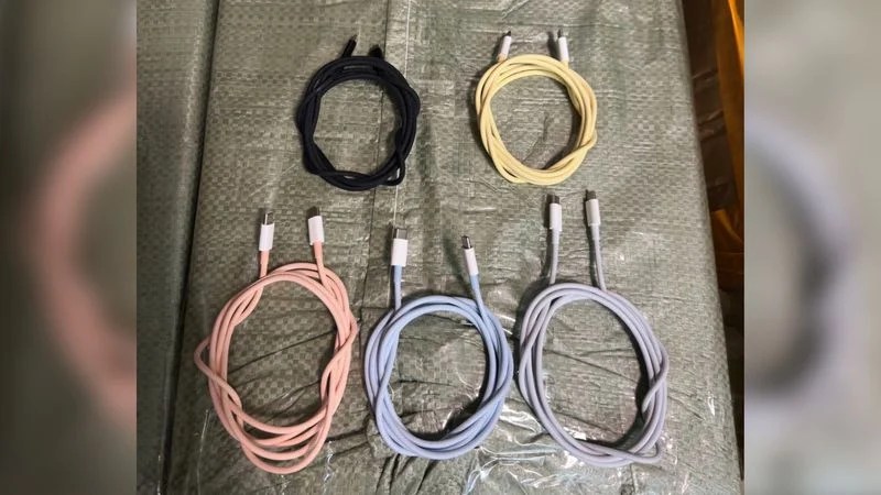 iPhone 15 cables