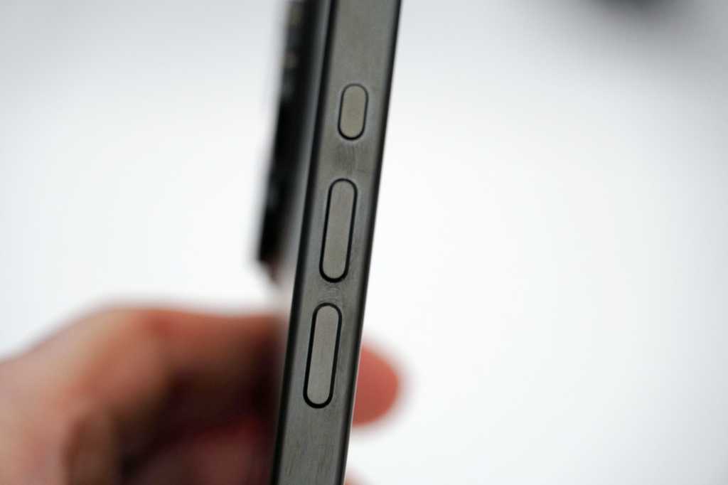 Image: Apple lÃ¤sst sich iPhone mit mehreren anpassbaren Aktionstasten patentieren
