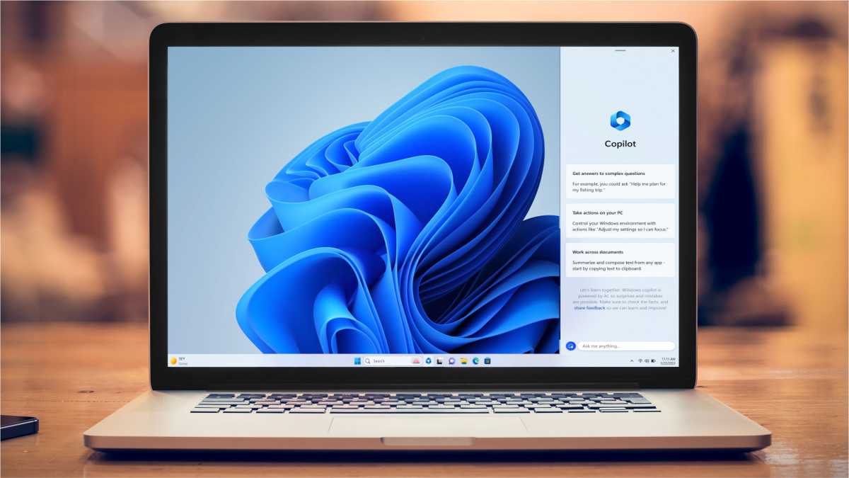 Windows 11 mit dem neuen Bing Copilot direkt in das OS integriert.