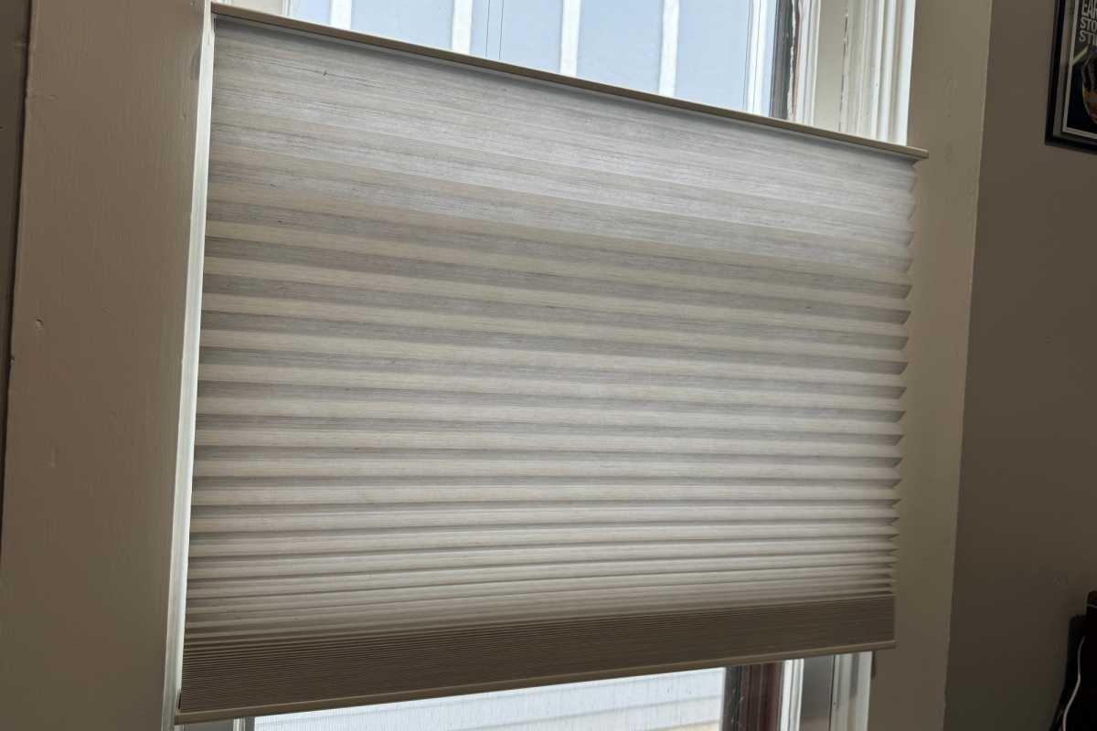 Hunter Douglas Duette shade with PowerView Gen 3 automation review ...