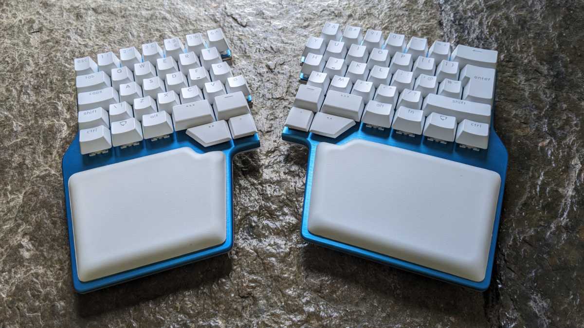 Split mode of Dygma Raise keyboard
