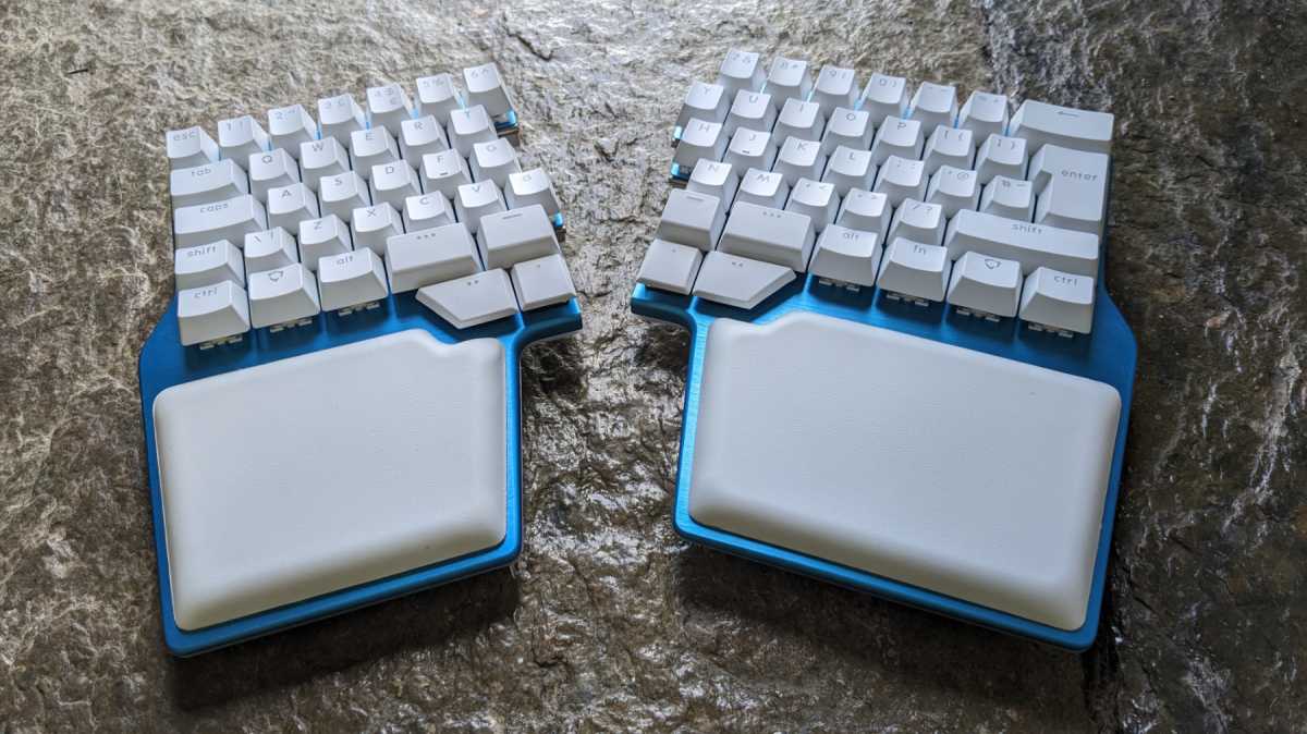 Split mode of Dygma Raise keyboard