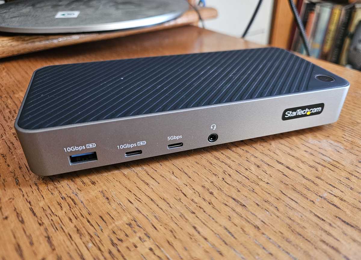 StarTech.com USB-C Triple Monitor Dock