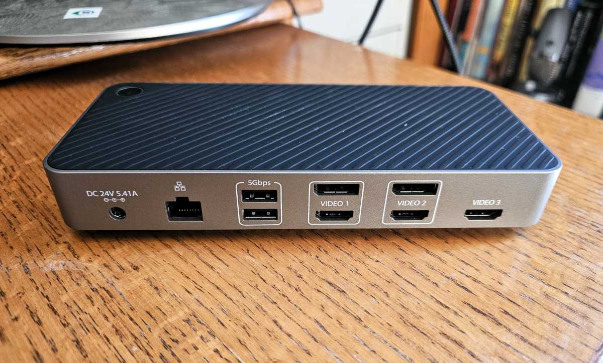 StarTech.com USB-C Triple Monitor Dock