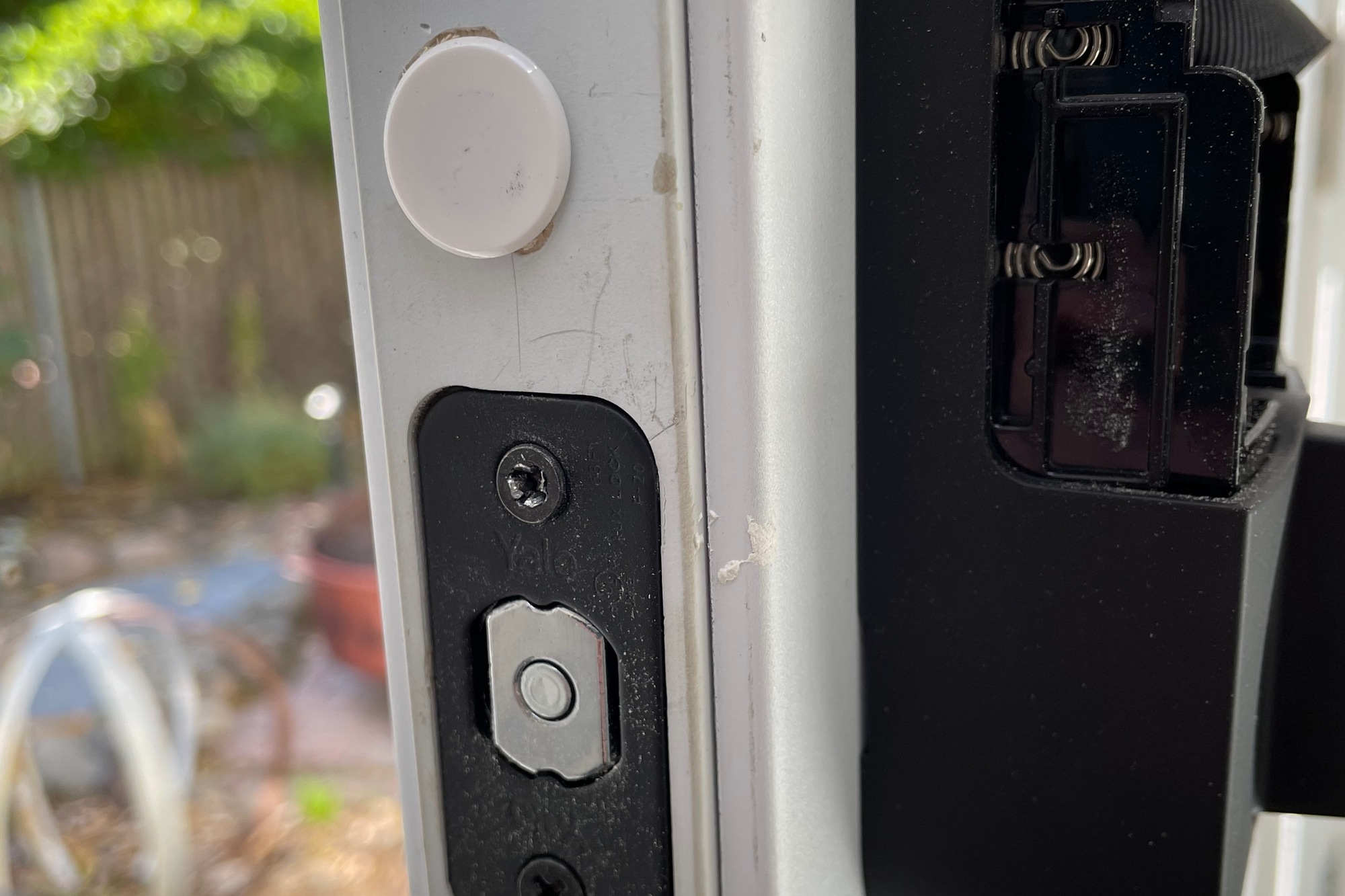 Yale Assure Lock 2 Touch with WiFi review Pretty, but problematic