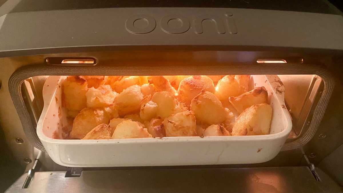 Roast potatoes in the Ooni Volt 12