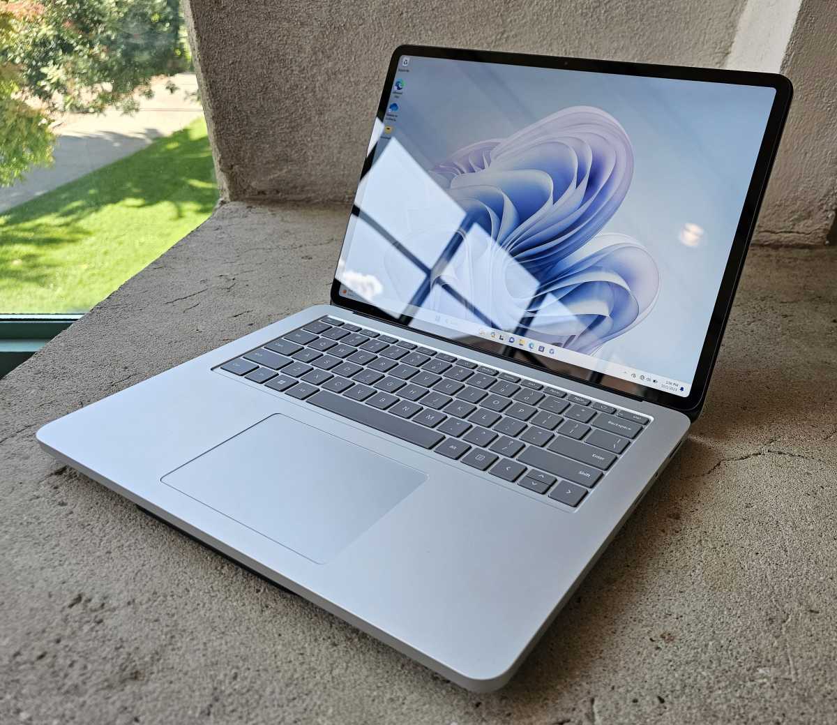 Microsoft Surface Laptop Studio 2 primary 2