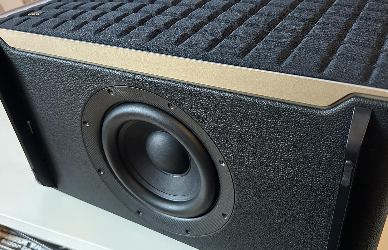 JBL Authentics 500 review Retro design with big modern sound