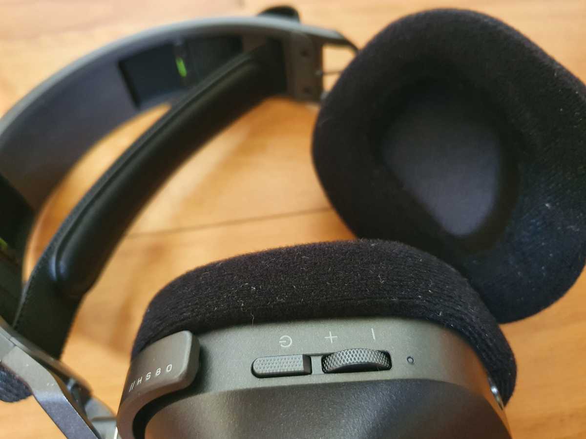 Corsair HS80 Max review: A no-sweat premium gaming headset | PCWorld