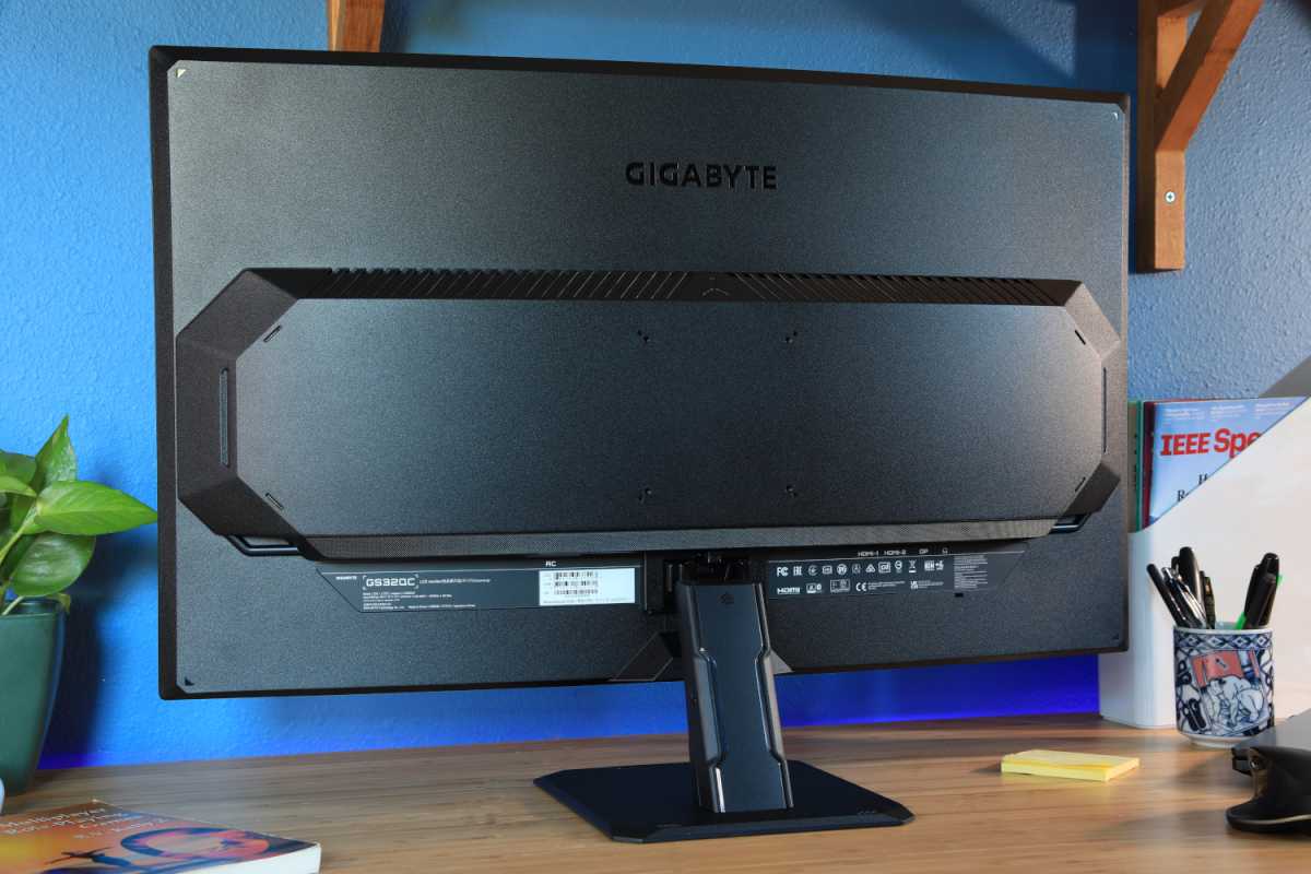 Gigabyte GS32QC